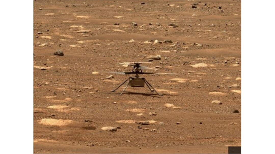El helicóptero Ingenuity de la NASA desbloqueó las hélices del rotor, lo que le permitió girar libremente, el 7 de abril de 2021, el 47o día marciano, o sol, de la misión. [Foto: NASA]