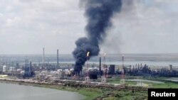 Eksplozija u rumunskoj rafineriji Petromidija.