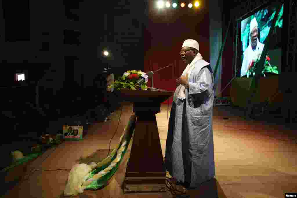 Mgombea urais Ibrahim Boubacar Keita akizungumza katika mkutano wa kampeni kwenye mji wa Bamako, Mali, Julai 21 2013.