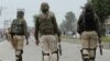 بھارتی کشمیر میں پولیس بس پر مُشتبہ عسکریت پسندوں کا حملہ، دو ہلاک، 12 زخمی