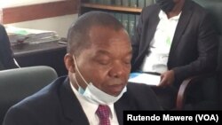 Gavhuna veRBZ, Va John Mangudya