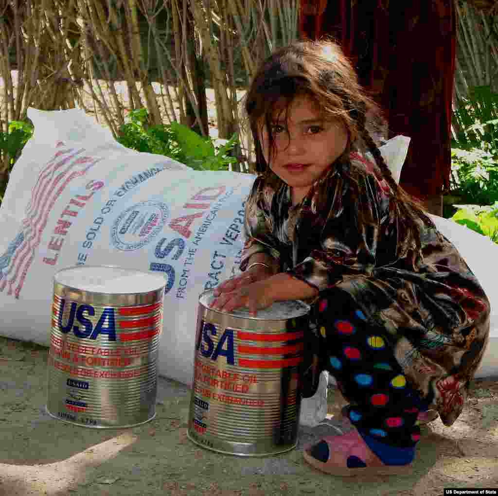 Podjela hrane u Tajikistanu. Photo: Janice Setser, Mercy Corps Tajikistan