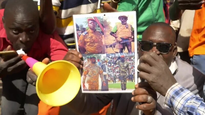 De plus en plus de Burkinabè se tournent vers la Russie
