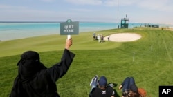 Tournois de Golf au Royal Greens Golf and Country Club dans la station balnéaire King Abdullah Economic City en Arabie Saoudite, le 2 février 2020 (AP/Amr Nabil)