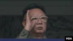 Kim Jong Il mengunjungi Rusia untuk pertama kali dalam hampir satu dekade terakhir.