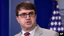 Trump nominó al secretario en funciones Robert Wilkie como secretario permanente del departamento, pero no puede seguir en funciones mientras espera la confirmación del Senado.