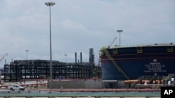 Installations pétrolières de la raffinerie de Dangote lors de la cérémonie d'ouverture à Lagos, Nigeria, le lundi 22 mai 2023. (Photo AP/Dimanche Alamba)