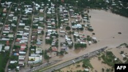 Vista aérea del municipio inundado de Chamelecón, en el Valle de Sula, en las afueras de San Pedro Sula, a 240 km al norte de Tegucigalpa, tomada el 18 de noviembre de 2020 luego del paso del huracán Iota.