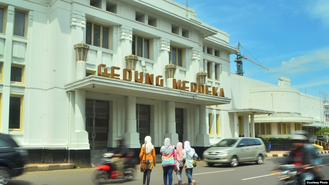 Gedung bersejarah di kota Bandung.