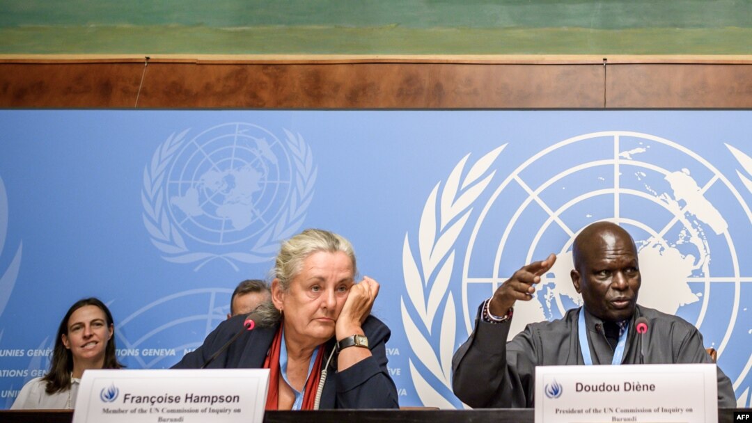 Francoise Hampson na Doudou Diène bari mu batswe uburenganzira bwo guhonyoza ikirenge mu Burundi. Aha bariko bashikiriza Icegeranyo cabo 