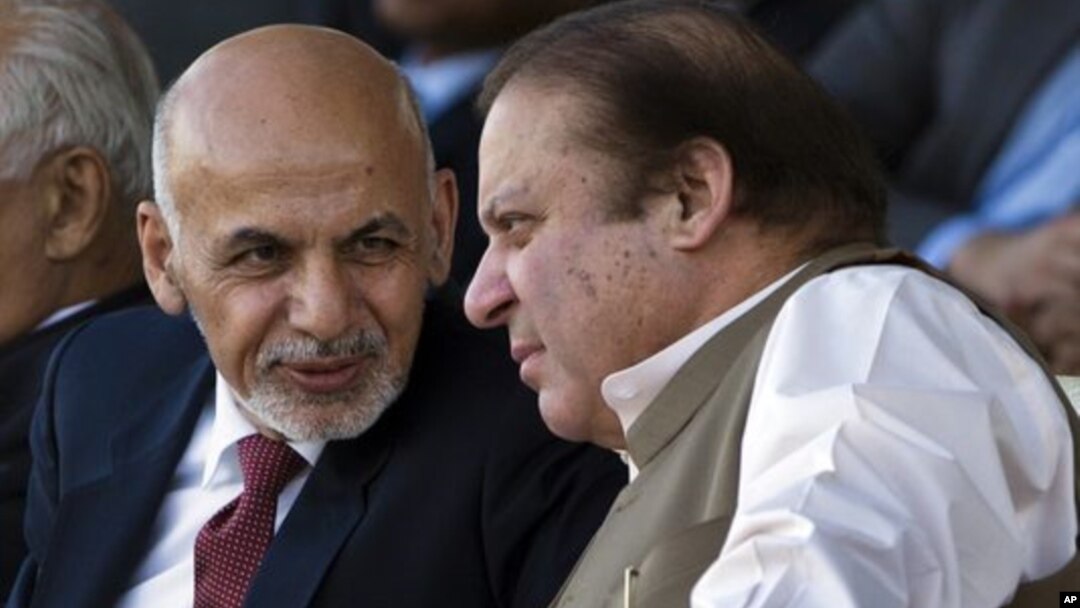 Afg'oniston Prezidenti Ashraf G'ani (chapda) Pokiston Bosh vaziri Navoz Sharif bilan