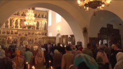 美国的俄东正教徒支持教会传统而非政治