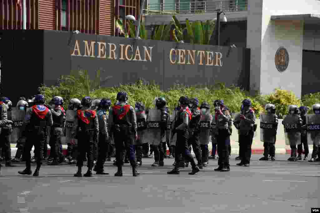 Riot police are deployed outside the American Center in Yangon, Myanmar, Feb. 22, 2021. (Credit: VOA Burmese Service)