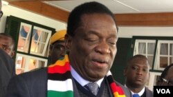 President Emmerson Mnangagwa speaking to reporters after meeting former U.N. secretary general Kofi Annan in Harare says Zimbabwe Electoral Commission is independent and professional to run a credible election, July 20, 2018. (S. Mhofu/VOA)