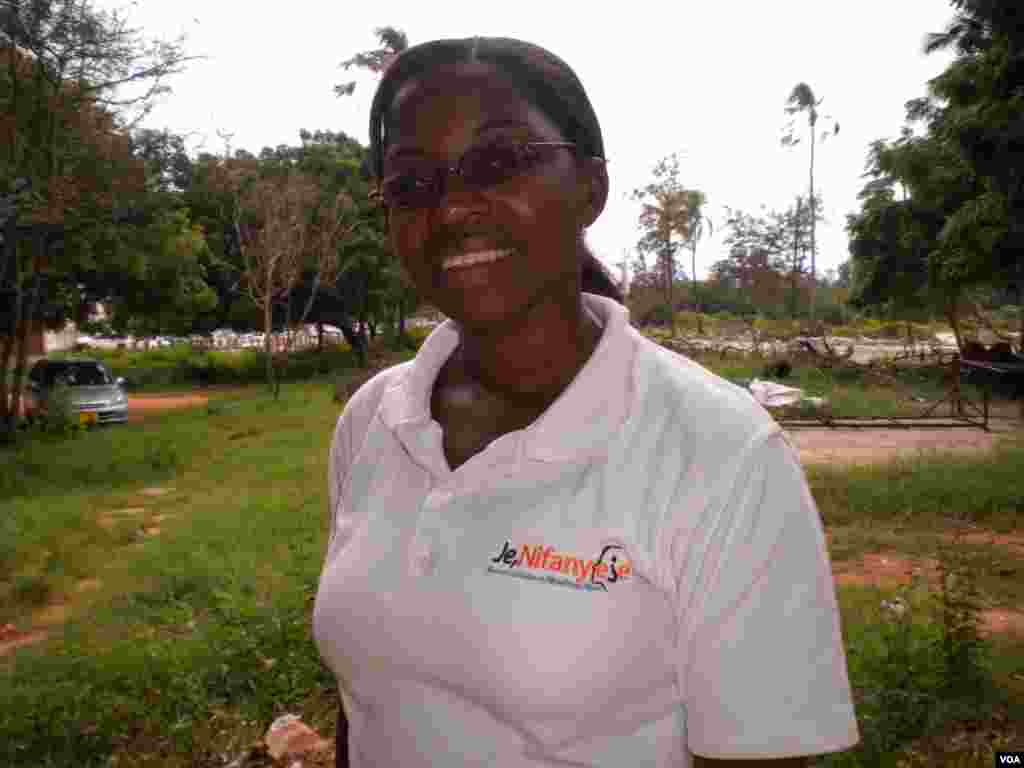 Swahili Service Stringer for the Program "Je Nifanyeje - What Shall I do?".JPG