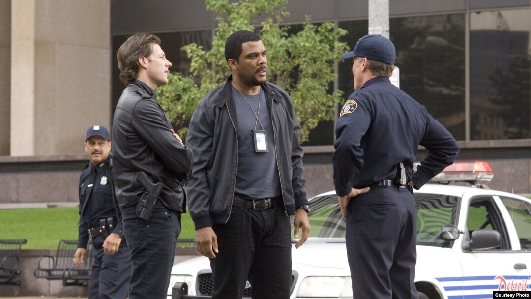 (L-R) TYLER PERRY, EDWARD BURNS and JOHN C. McGINLEY star in ALEX CROSS 
