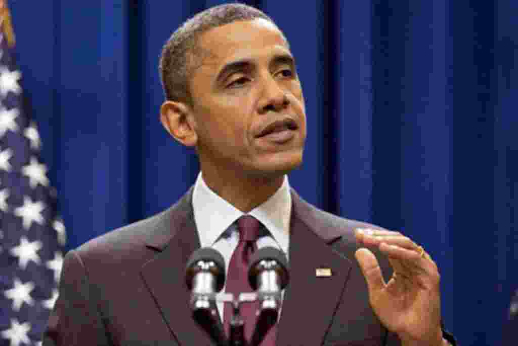 President Barack Obama gestures during a statement on the US-Korea Free Trade Agreement in Washington, 04 Dec. 2010