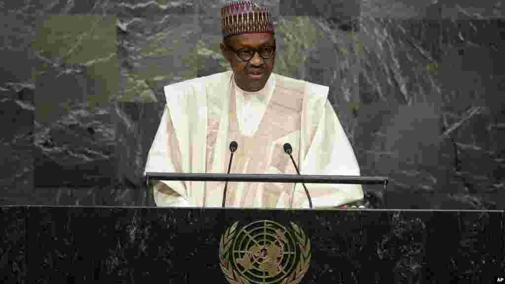 Muhammadu Buhari,&nbsp;le chef de l&#39;Etat du Nigeria, prononce un discours lors de la 70e session de l&#39;Assemblée générale de l&#39;ONU, au siège des Nations unies, 28 septembre 2015.