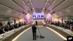 وزیران نفت سازمان کشورهای صادرکننده نفت، در وین – ۲۱ خرداد ۱۳۹۳ 