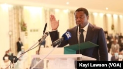 Faure Gnassingbé, prêtant serment à Lomé, le 6 mars 2020. (VOA/Kayi Lawson)