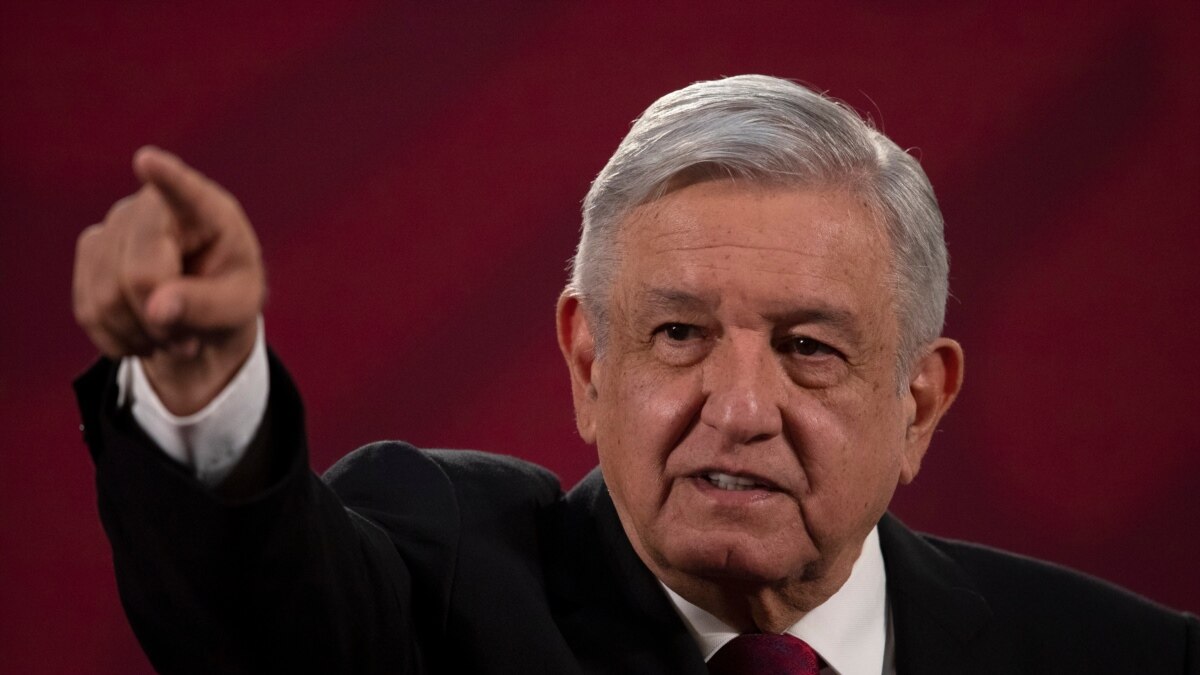 Mexican President Approves Corruption Investigation Into Former Officials