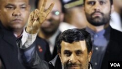 Prezidan Iranyen an, Mahmoud Ahmadinejad (AP Photo/Ariana Cubillos)