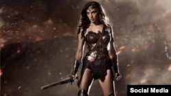 Tokoh pahlawan super Wonder Woman.