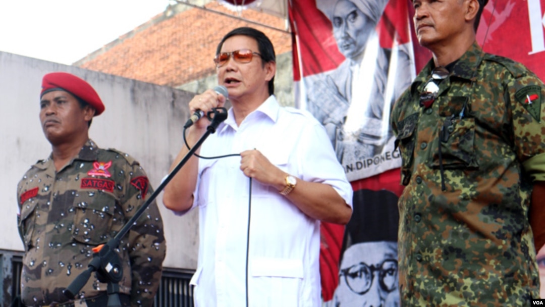 Adik Prabowo Subianto, Hasyim Joyohadikusumo melantik Tim Pemenangan Prabowo-Hatta di Yogyakarta, Minggu (1/6)