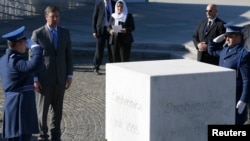Premijer Srbije Aleksandar Vučić na komemoraciji u Potočarima. 
