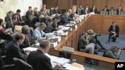 Ομάδα μελών του Κογκρέσου ζητά βαθύτερες περικοπές δαπανών