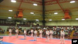 [평양 세계 태권도 대회 현지보도 1] 평양의 표정과 각국 선수단 동정