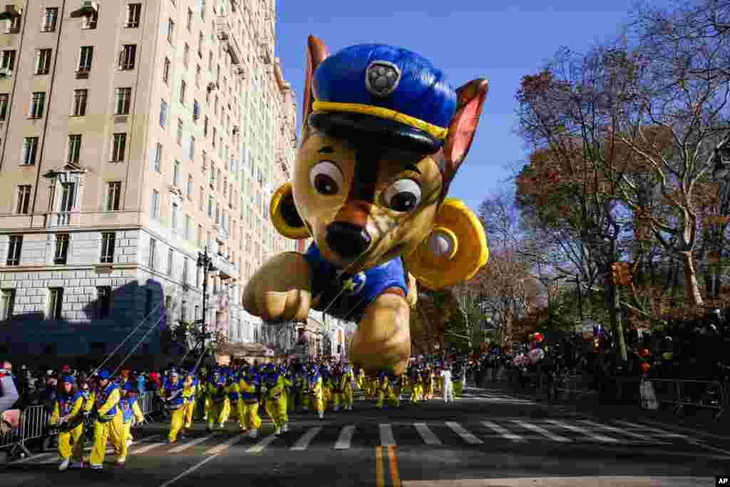 A &quot;PAW Patrol&quot; balloon floats over Central Park West during the 92nd annual Macy&#39;s Thanksgiving Day Parade in New York, Nov. 22, 2018.