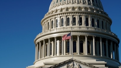 Thượng viện biểu quyết thông qua với tỉ lệ 50-49 dự luật mà sẽ trở thành một trong những gói cứu trợ lớn nhất trong lịch sử của Mỹ.