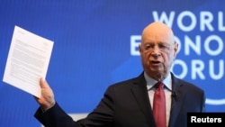 世界经济论坛创建人克劳斯·施瓦布在达沃斯论坛举行前举行的新闻发布会上。（2019年1月15日）