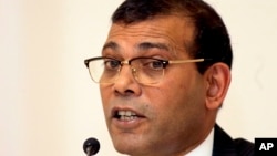 Former Maldives President Mohamed Nasheed speaks during a media briefing in Colombo, Sri Lanka, Jan. 22, 2018.