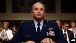 U.S. Air Force General Philip Breedlove testifies before Senate Armed Services Committee hearing on his nomination to be NATO commander, Capitol Hill, Washington, April 11, 2013.