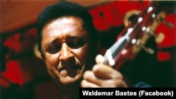 Waldemar Bastos, músico angolano