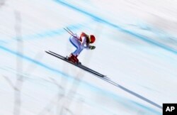 지난 22일 한국 정선에서 열린 평창 동계올림픽 알파인 스키 여자 다운힐 경기에 미국팀 미카엘라 쉬프린 선수가 출전했다.
