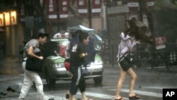 Typhoon Haikui Slams Eastern China