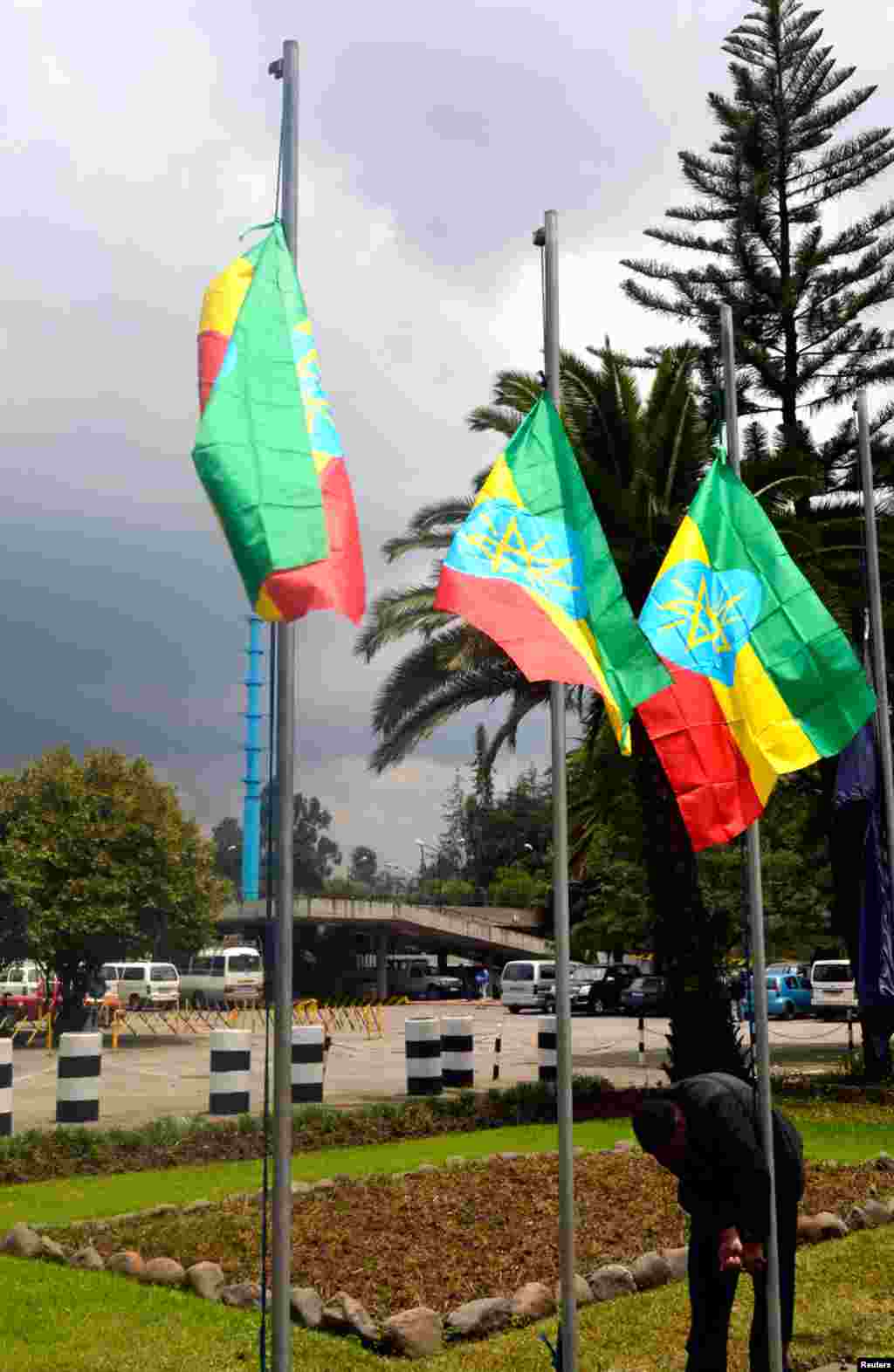 Ethiopian national flags fly at half mast in Addis Ababa, August 21, 2012.