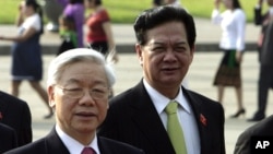 Ông Nguyễn Phú Trọng và ông Nguyễn Tấn Dũng được coi là hai ứng viên hàng đầu cho vị trí Tổng bí thư Đảng Cộng sản Việt Nam.