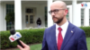 Asesor del presidente Joe Biden para Asuntos del hemisferio occidental, Juan González, conversa con la Voz de América en La Casa Blanca, Washigton D.C. Septiembre 9, 2021. Foto: Captura de Video.