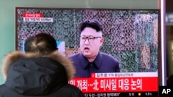 La reciente etapa de tranquilidad en la península de Corea solo se ha visto alterada por el mensaje de Año Nuevo del líder norcoreano, Kim Jong-un, que afirmó que los misiles experimentales de alcance intercontinental norcoreanos estaban en la "fase final" de su desarrollo.