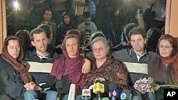 Mothers of imprisoned US hikers meeting with their children in a Tehran hotel