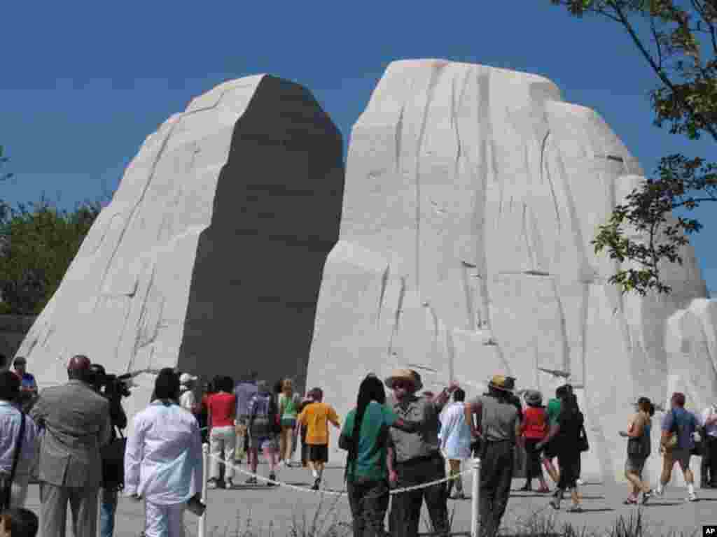 马丁.路德.金纪念园人群 (2)