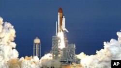 마지막 우주여행을 떠나는 디스커버리 호