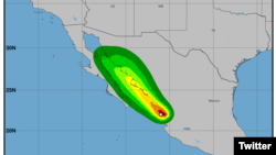 El Centro Nacional de Huracanes de Estados Unidos informó que la tormenta se alejó de Puerto Vallarta rumbo al Golfo de California la mañana del lunes 30 de septiembre de 2019.