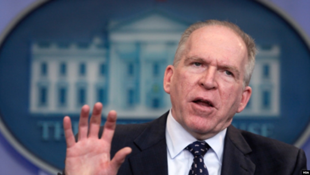 Kepala Penasehat Kontraterorisme, John Brennan, berbicara kepada para wartawan di Gedung Putih, Senin (2/5).