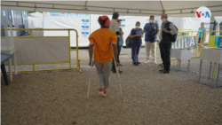 El Centro Humanitario Los Patios, en Cúcuta, acoge a migrantes venezolanos vulnerables que siguen llegando a Colombia para salir de la crisis que impacta a la nación sudamericana. [Foto: Hugo Echeverry y Heider Logatto/VOA]