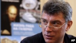 Menurut pemimpin oposisi Rusia, Boris Nemtsov, kekayaan Presiden Putin mencapai 22 juta dolar.